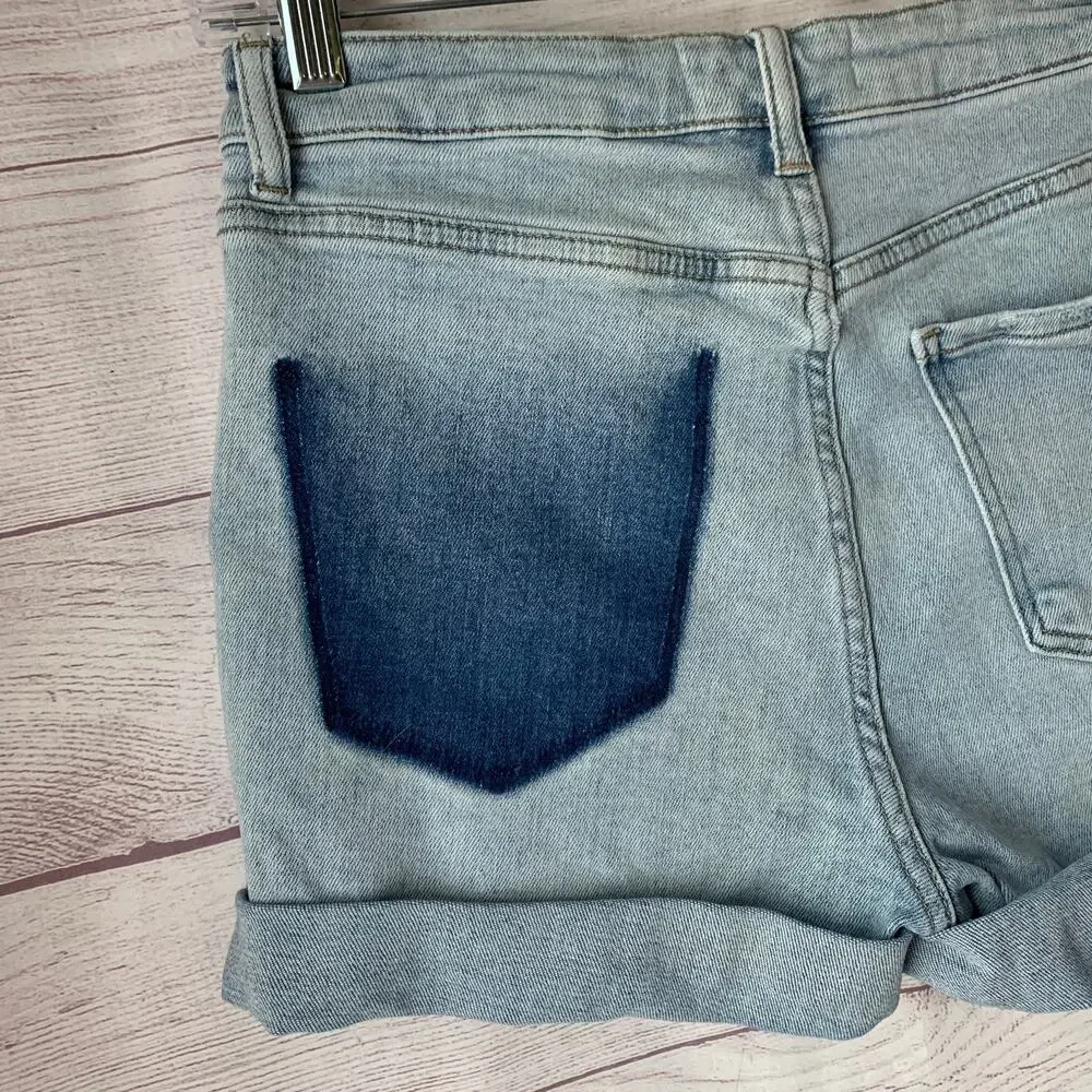 Risen Los Angeles Denim Jean Shorts Light Washed Distressed Size 7/28